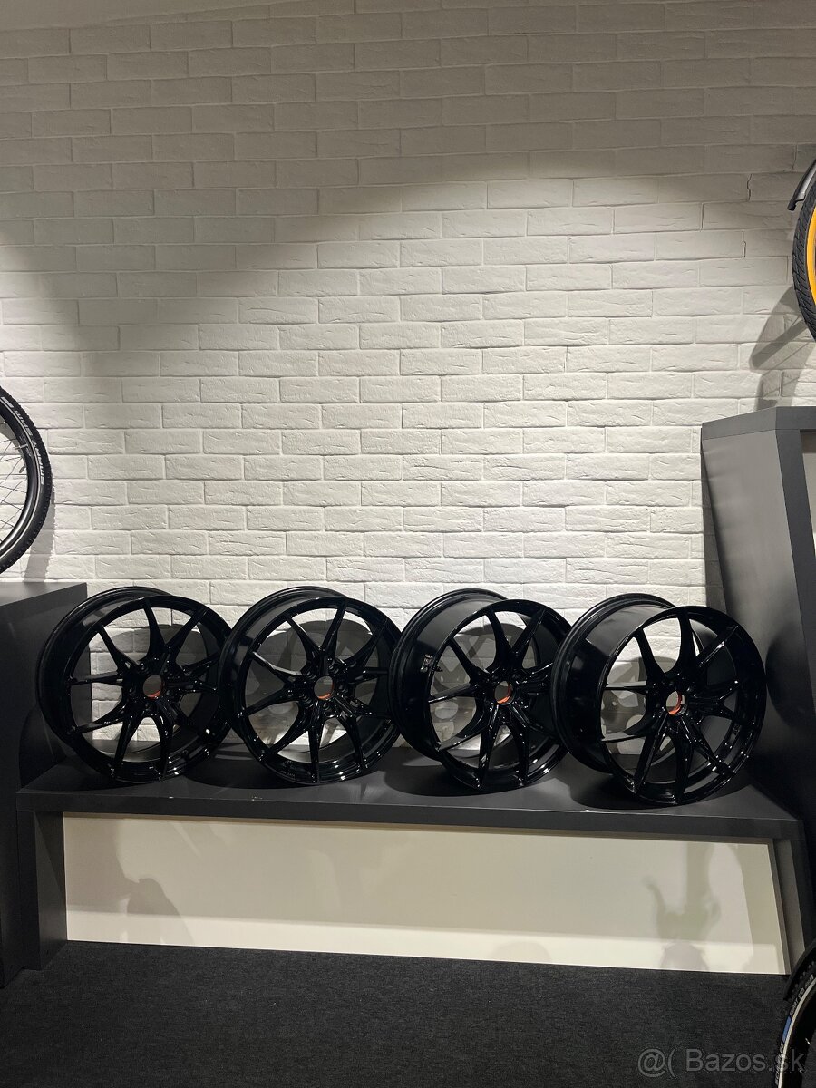 Tomason TN29 superlight 5x114,3 R19