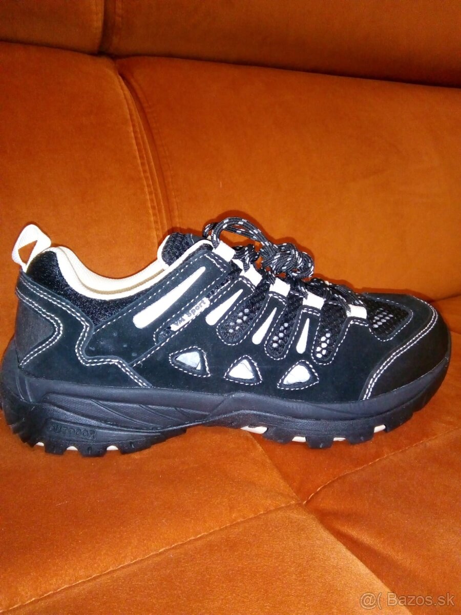 Predam pracovne topanky