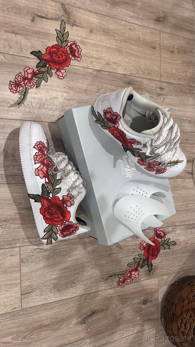 NIKE AIR FORCE 1 ’07 CUSTOM