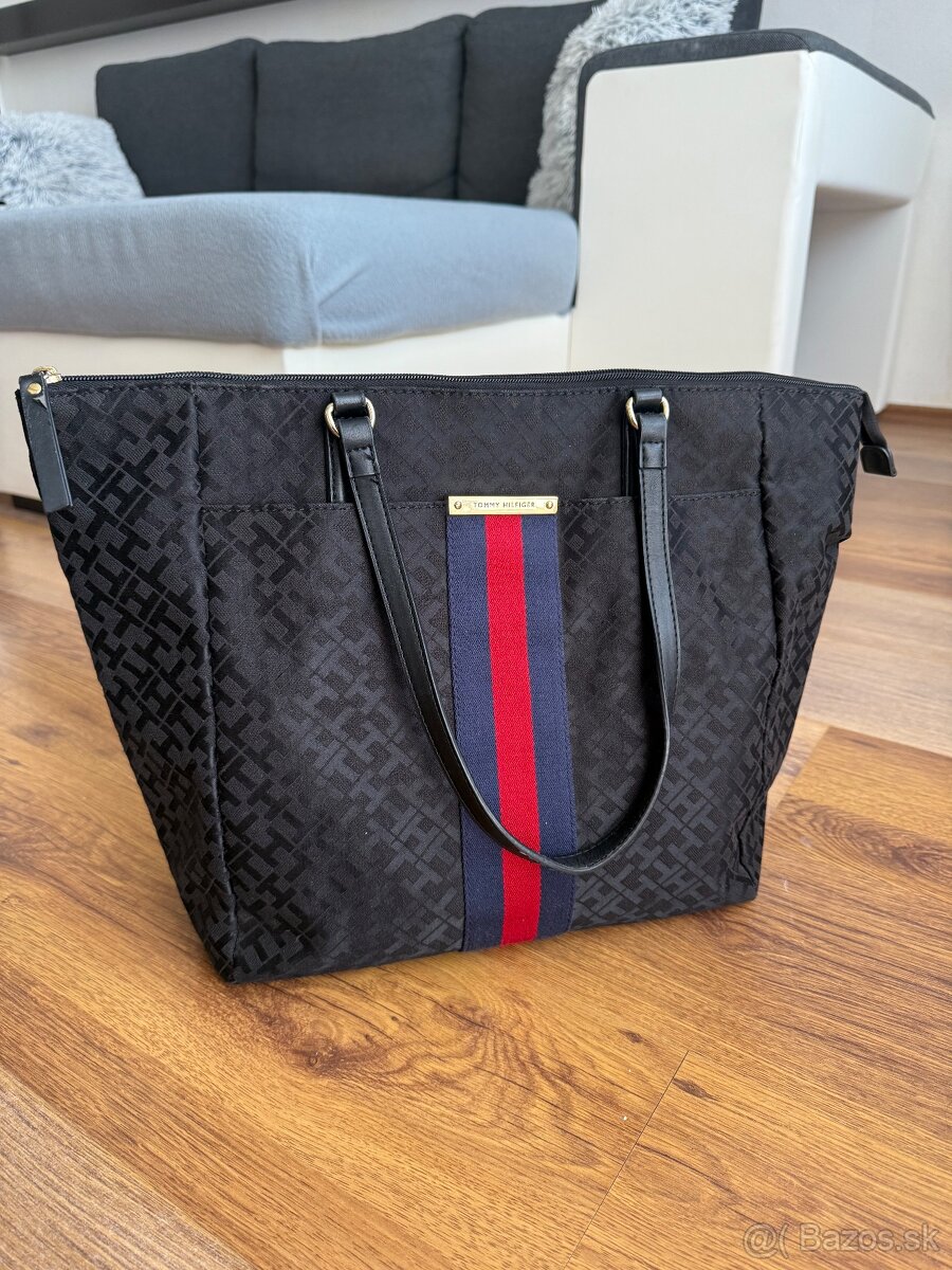 Tommy hilfiger kabelka