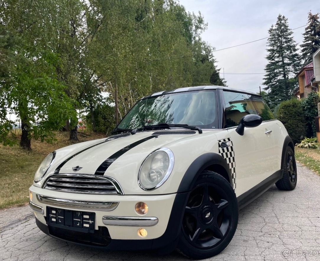 Mini Cooper 1.4D 75ps • CHECKMATE • Pepper White •