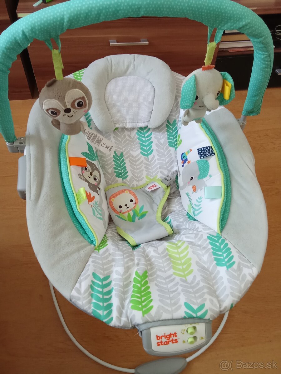 Hojdacie kreslo vibruje aj hrá