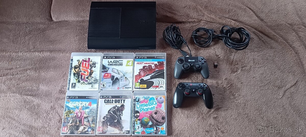 Ps3 super slim s hrami