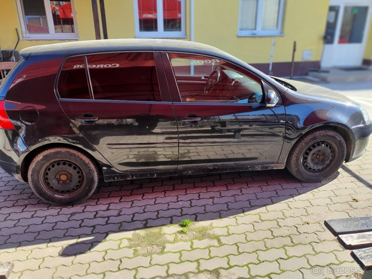 Predam vw Golf 5