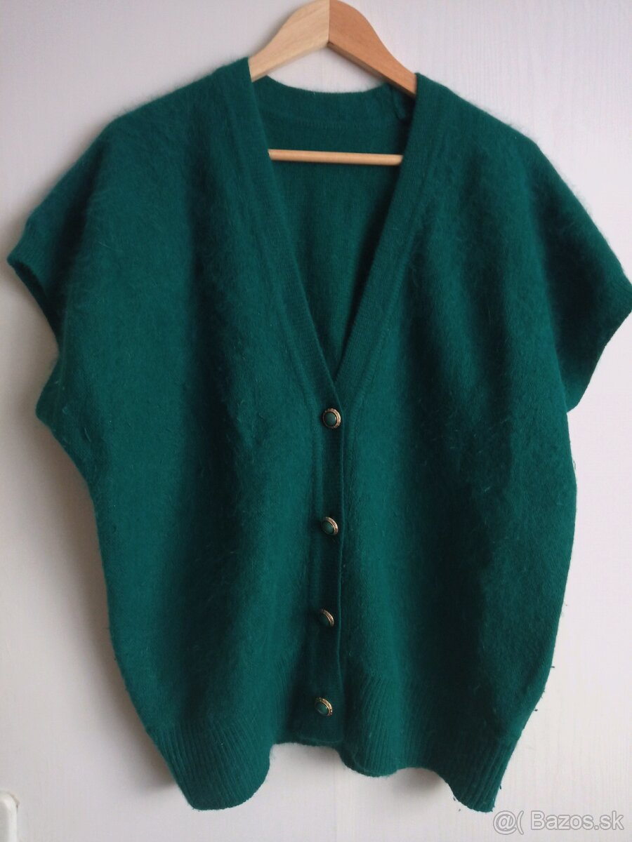 Mohérová vesta L/XL