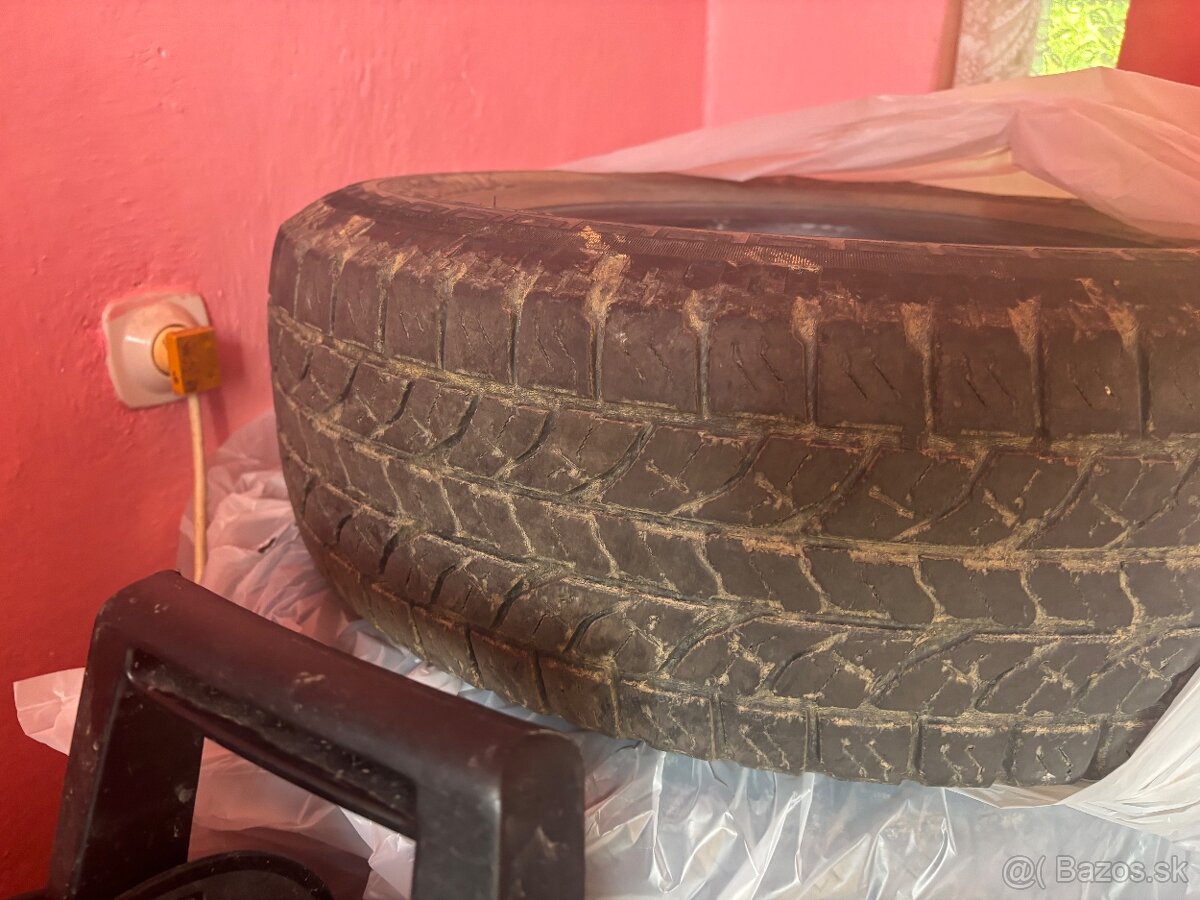 Pneumatiky 235 70 r16
