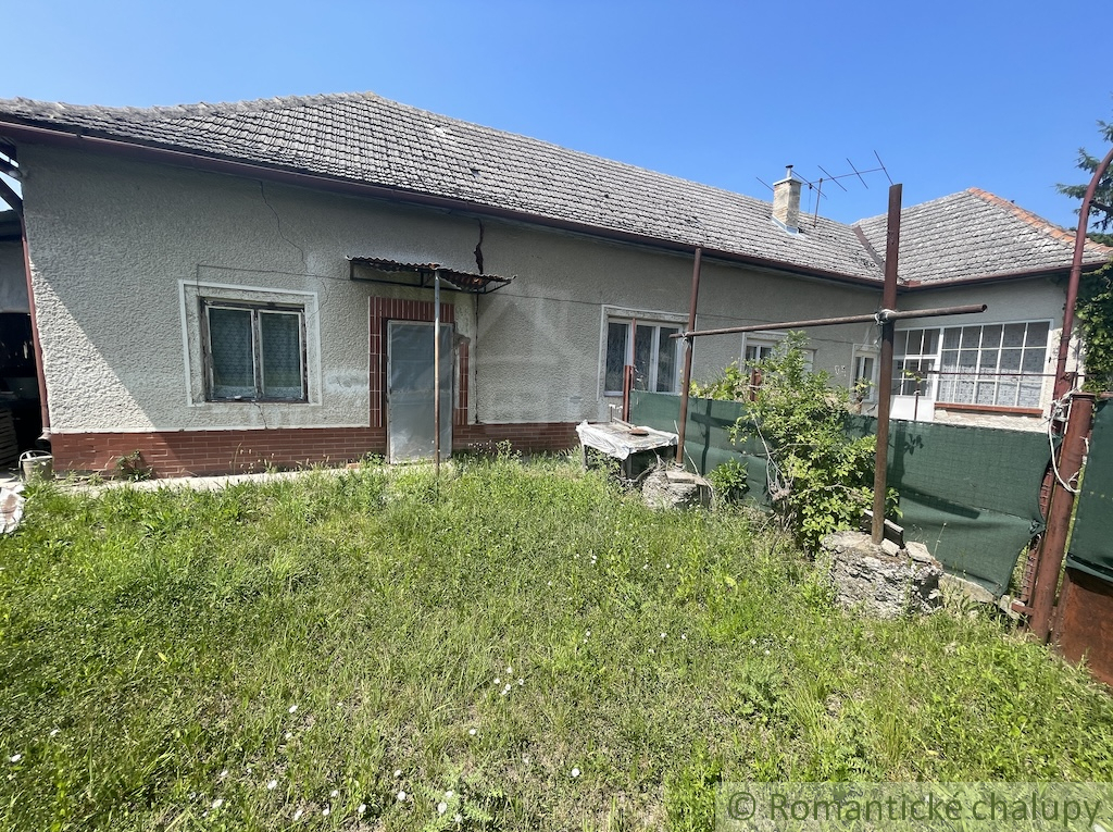 Rodinný dom vhodný na rekonštrukciu v kľudnej časti obce T