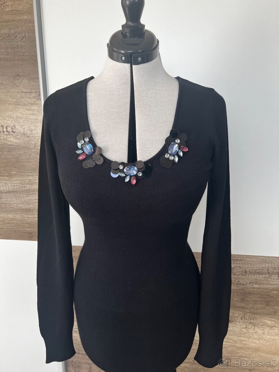 Úpletové šaty a topánky