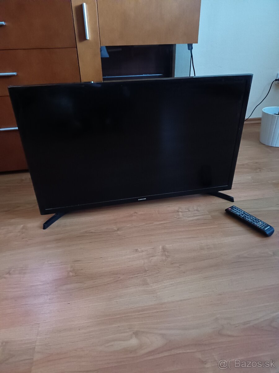Predám menší TV SAMSUNG