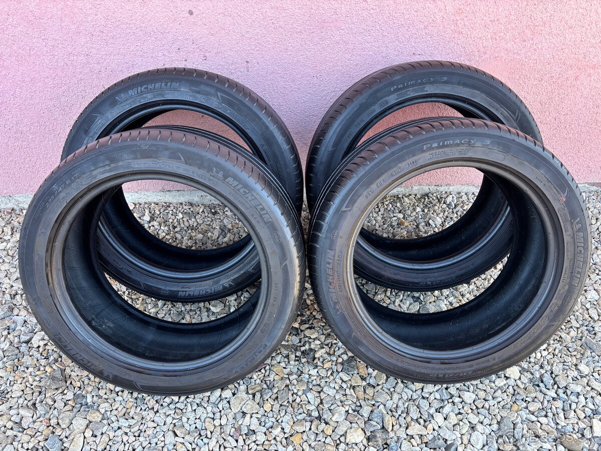 235/45 R17 Michelin Primacy 3 - letné