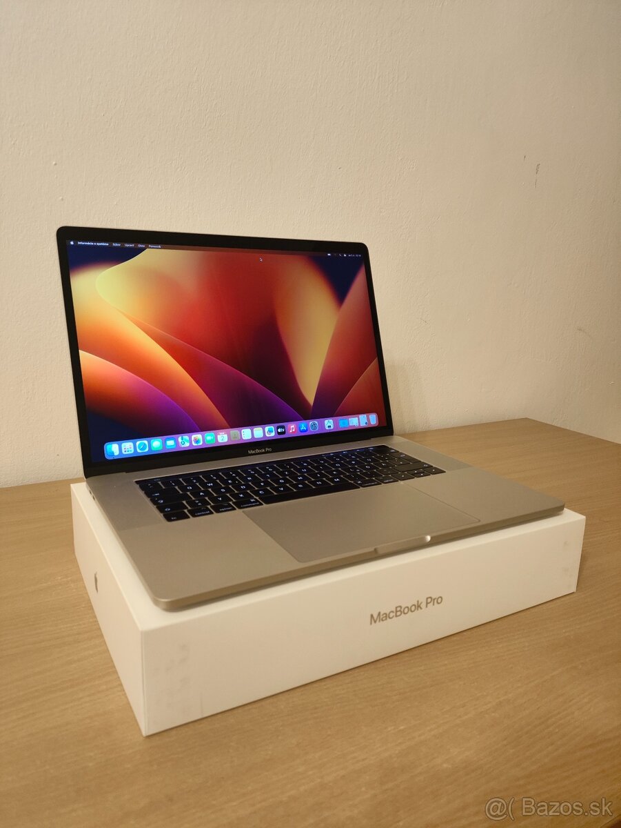 MacBook Pro 15 2017 | Core i7 • 16GB • SSD
