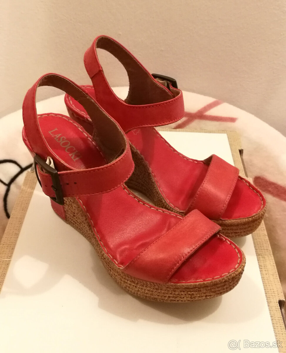 Červené kožené sandále č. 39