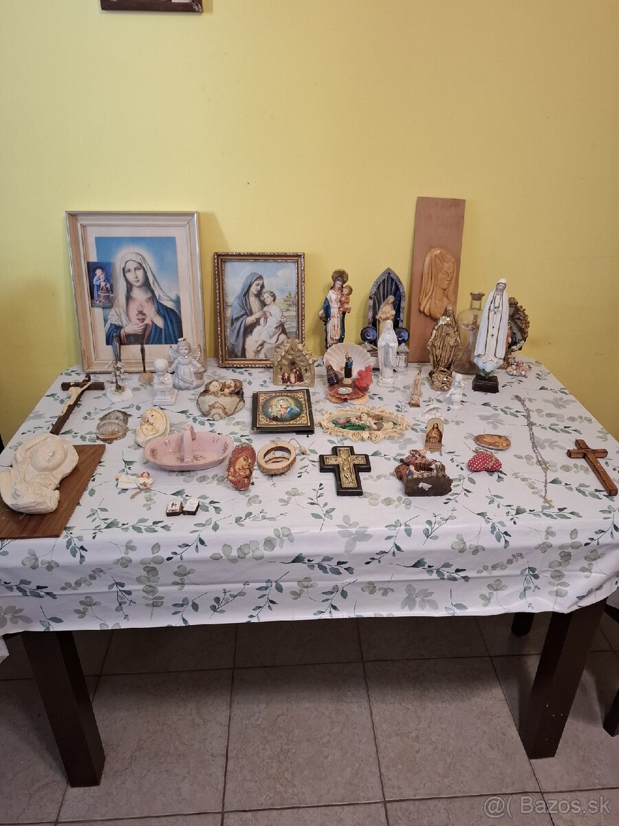 Náboženské predmety-rezervované