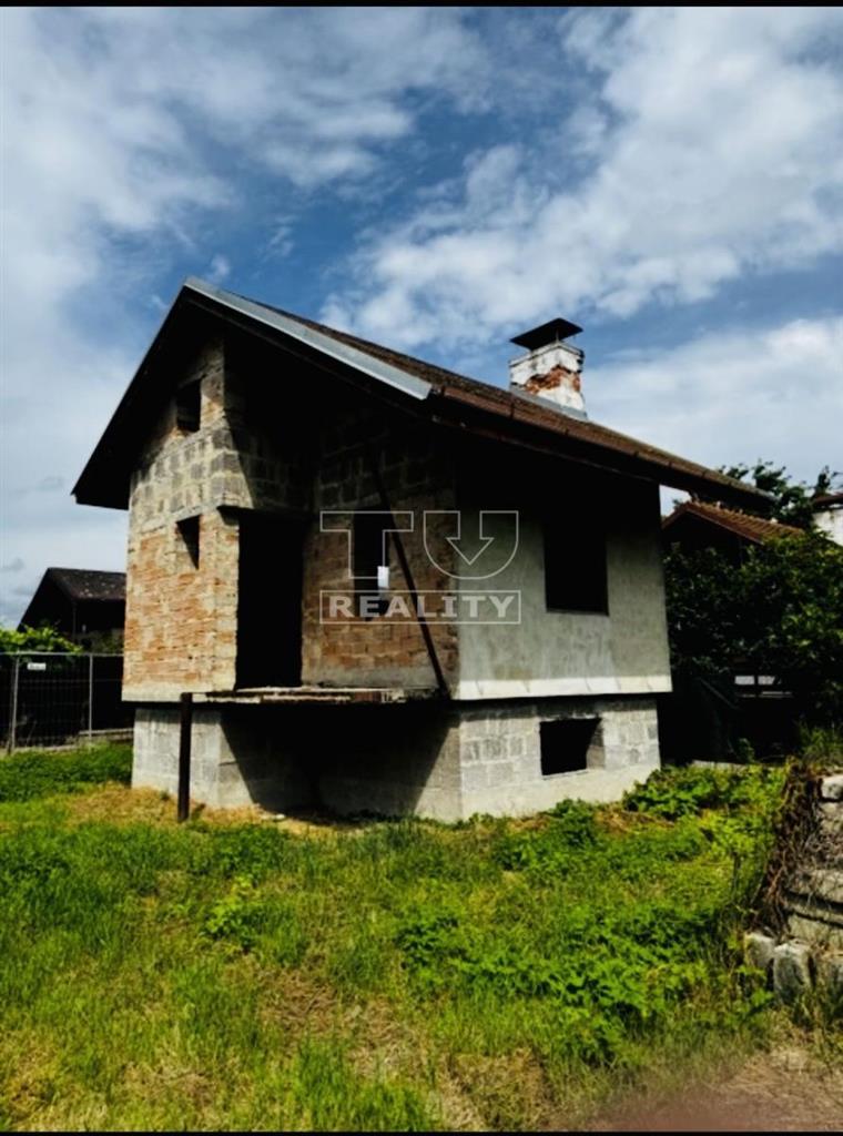 Rekreačný klenot pri Dunaji-rozostavaný domček v...