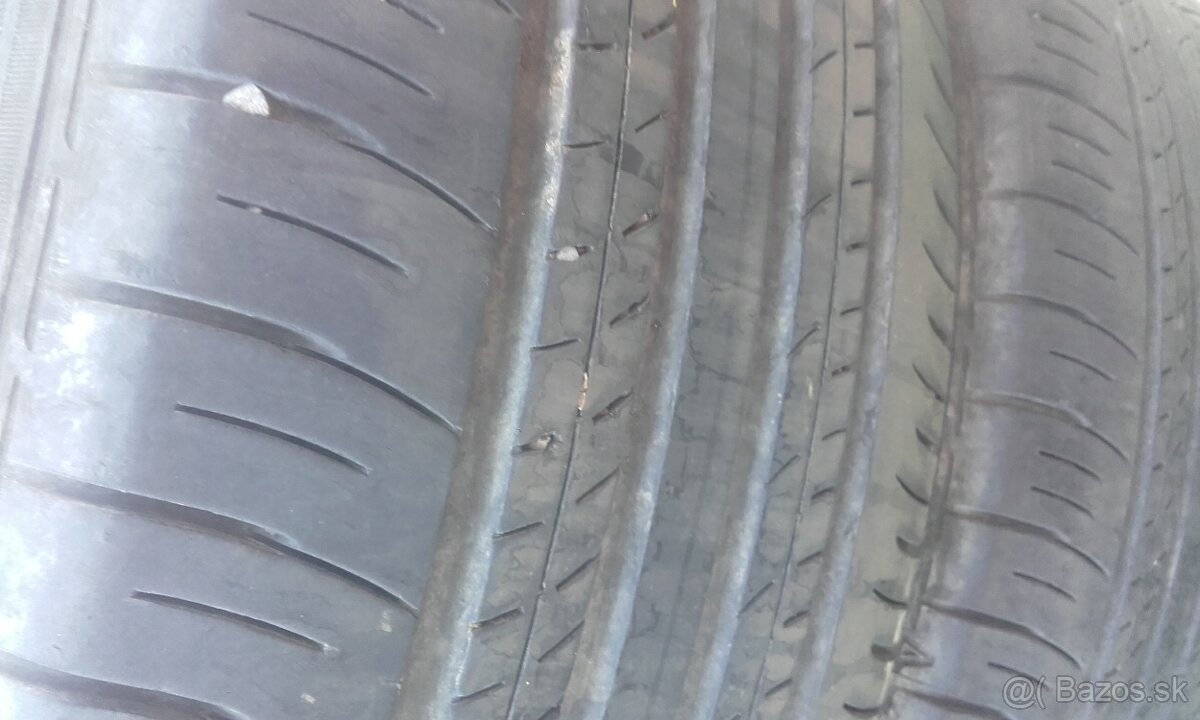 225/60/18 letna sada Dunlop