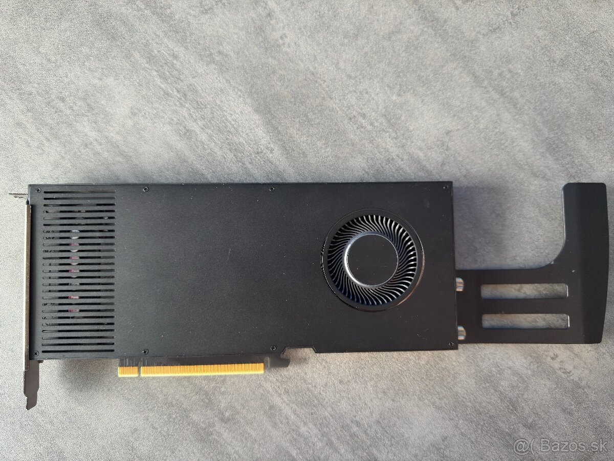 RTX A4000 (ZNIZENA CENA)