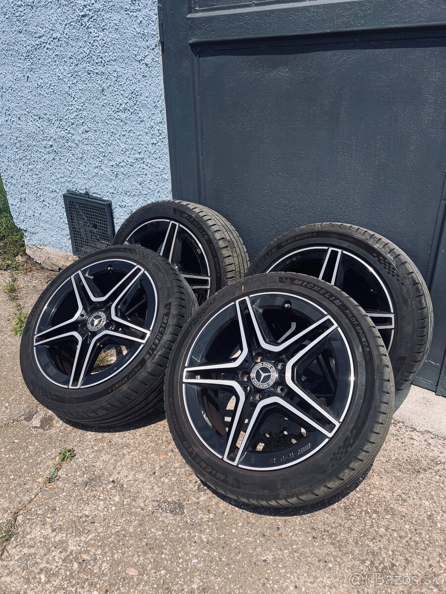 Predám orig Alu Mercedes AMG 225/45 R18