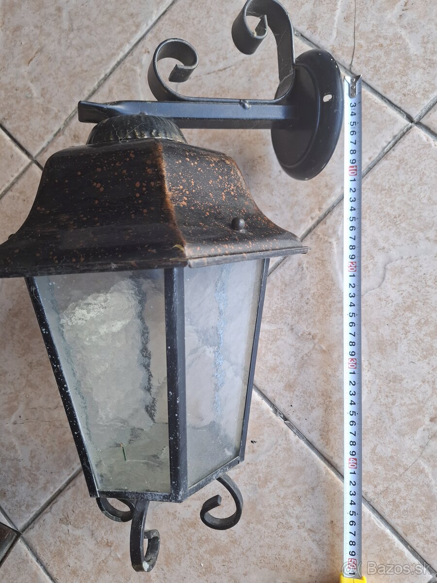 Osvetlenie na dom