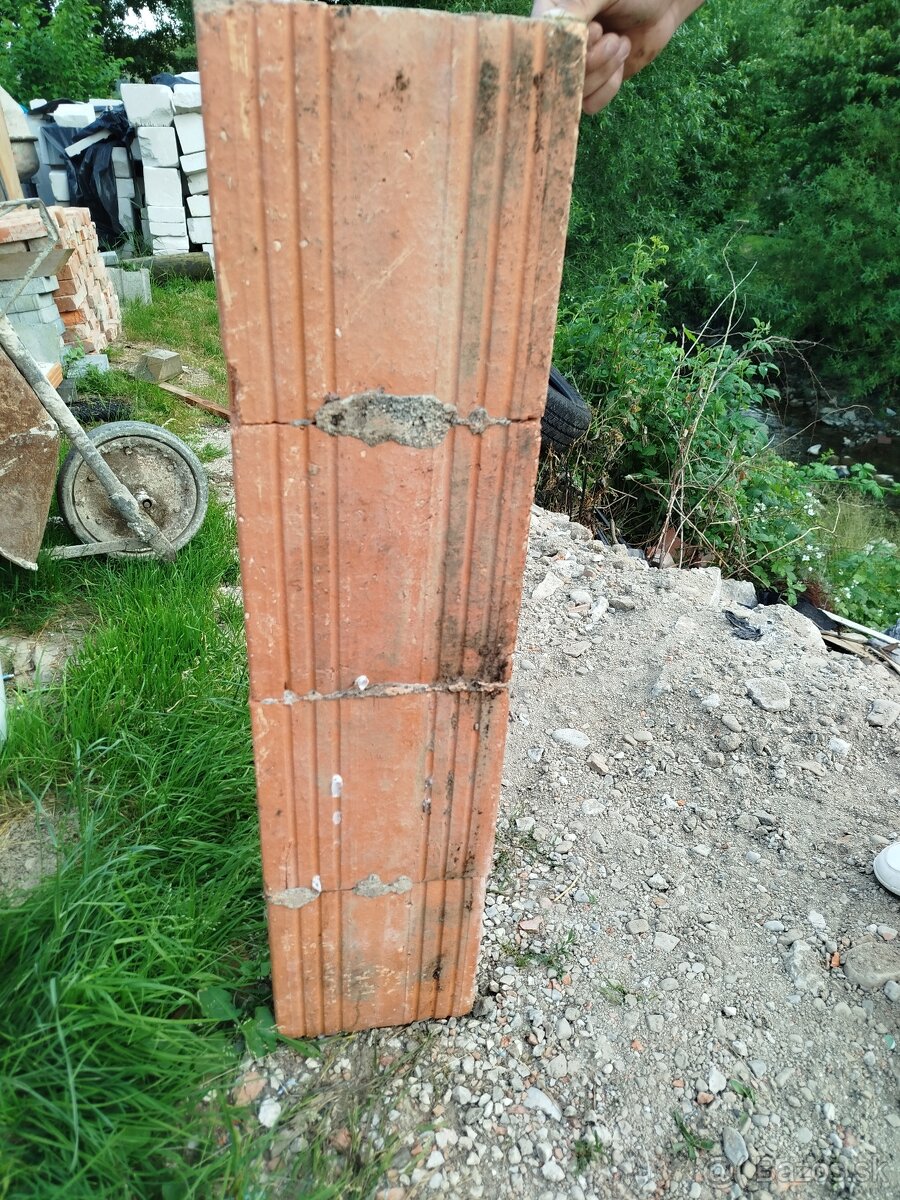 Predám betónový preklad