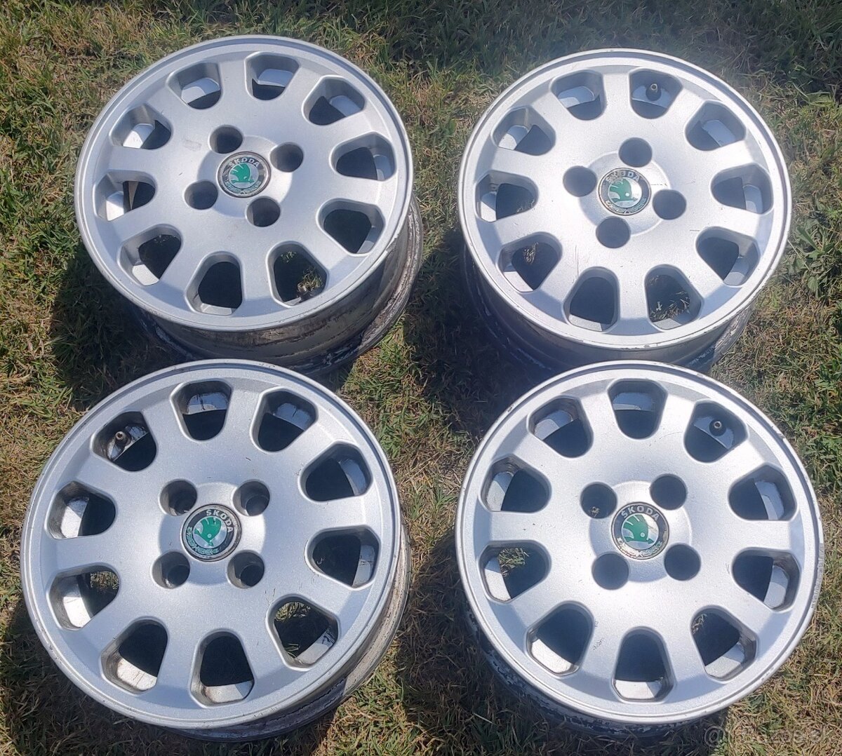 Alu kola 4x100 R13