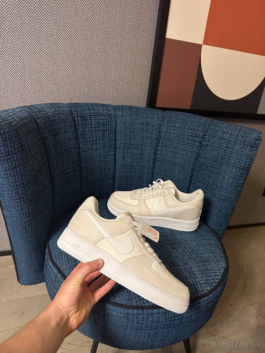 Nike Air Force 1 Summit White - veľkosť 43