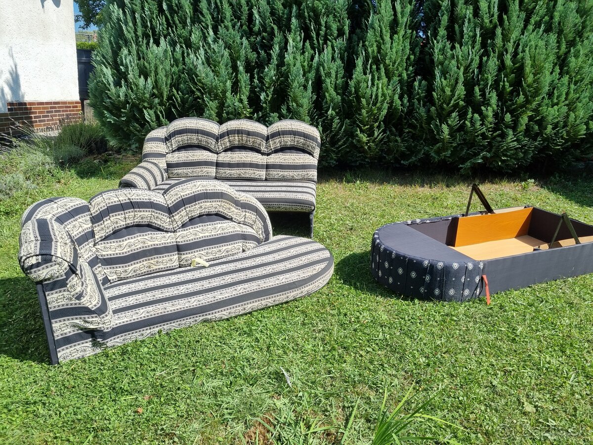 Darujem rohovu sedacku