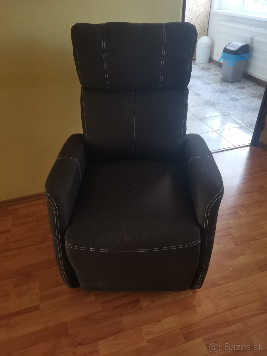 Polohovacie kreslo