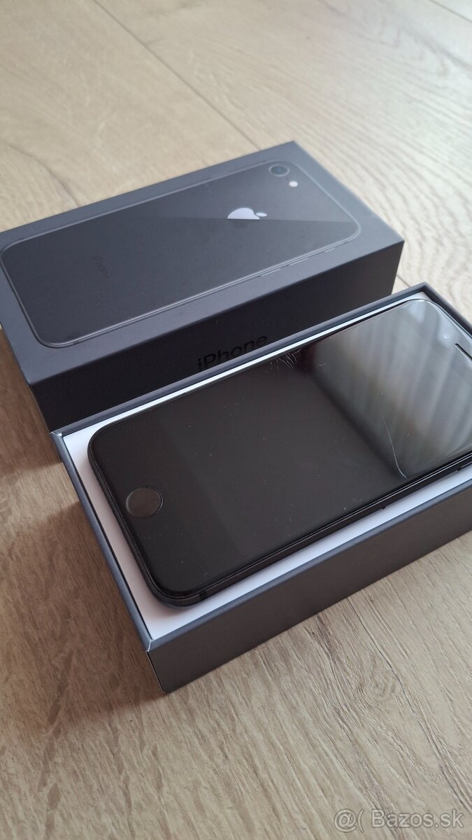 iPhone 8, 64GB