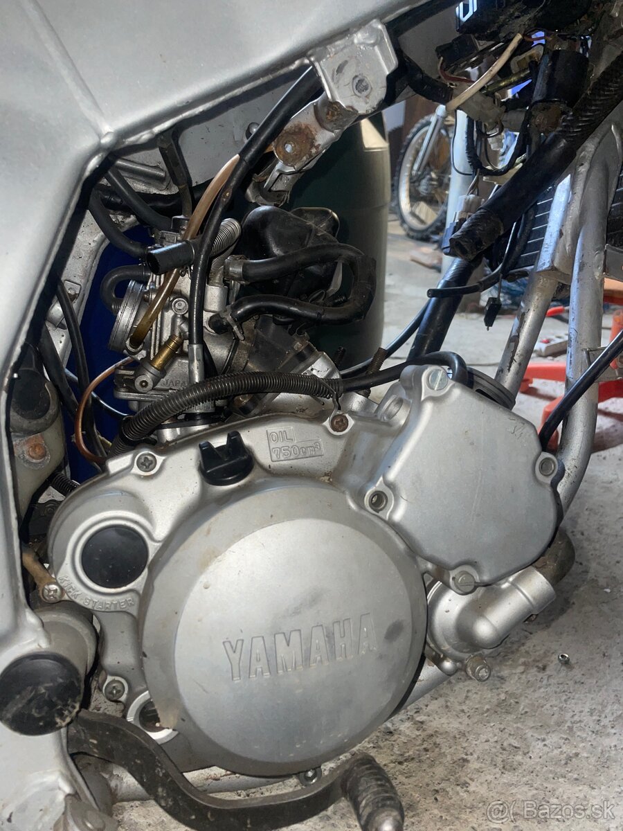 motor na diely dt,tdr,dtx alebo v celku