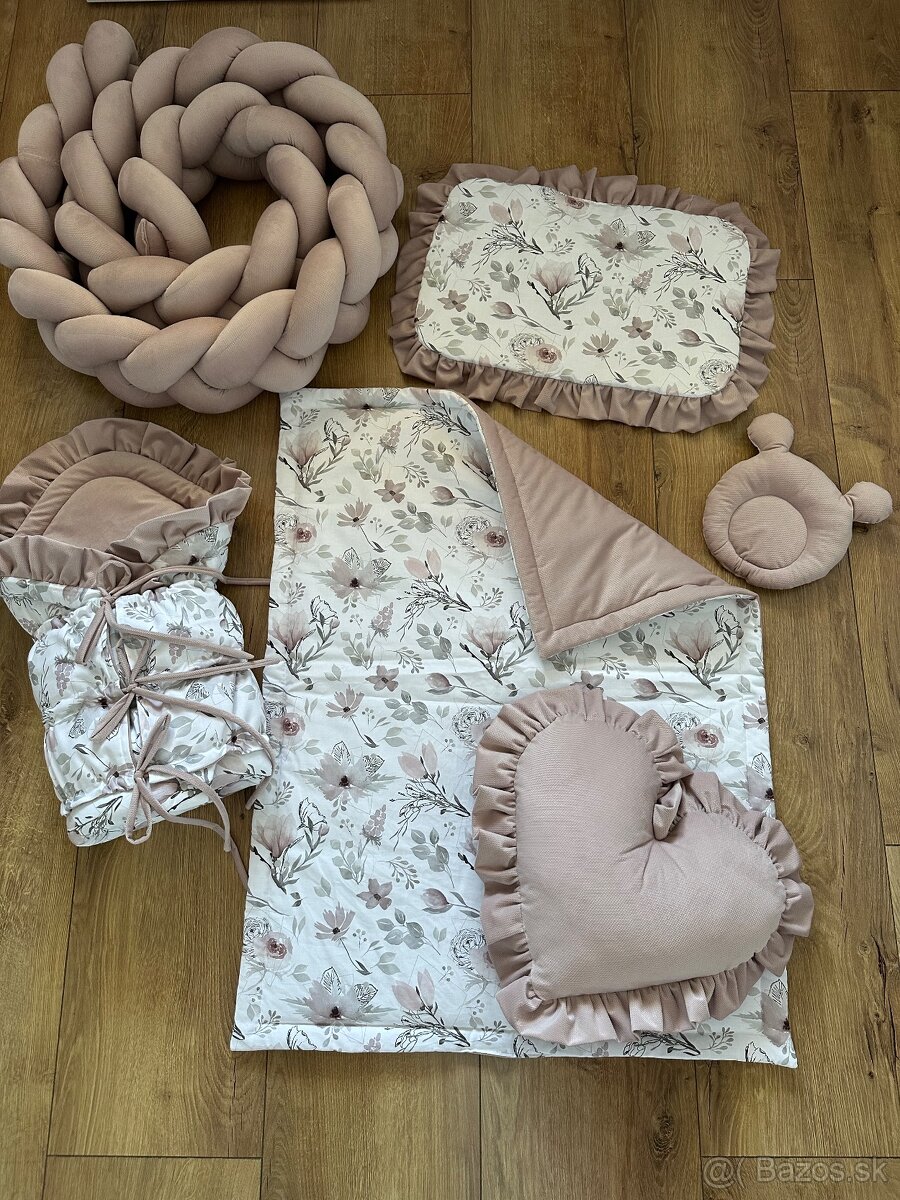Set pre bábätko staroružové kvety