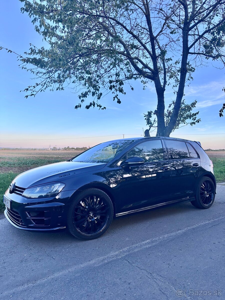 VW Golf 7 r