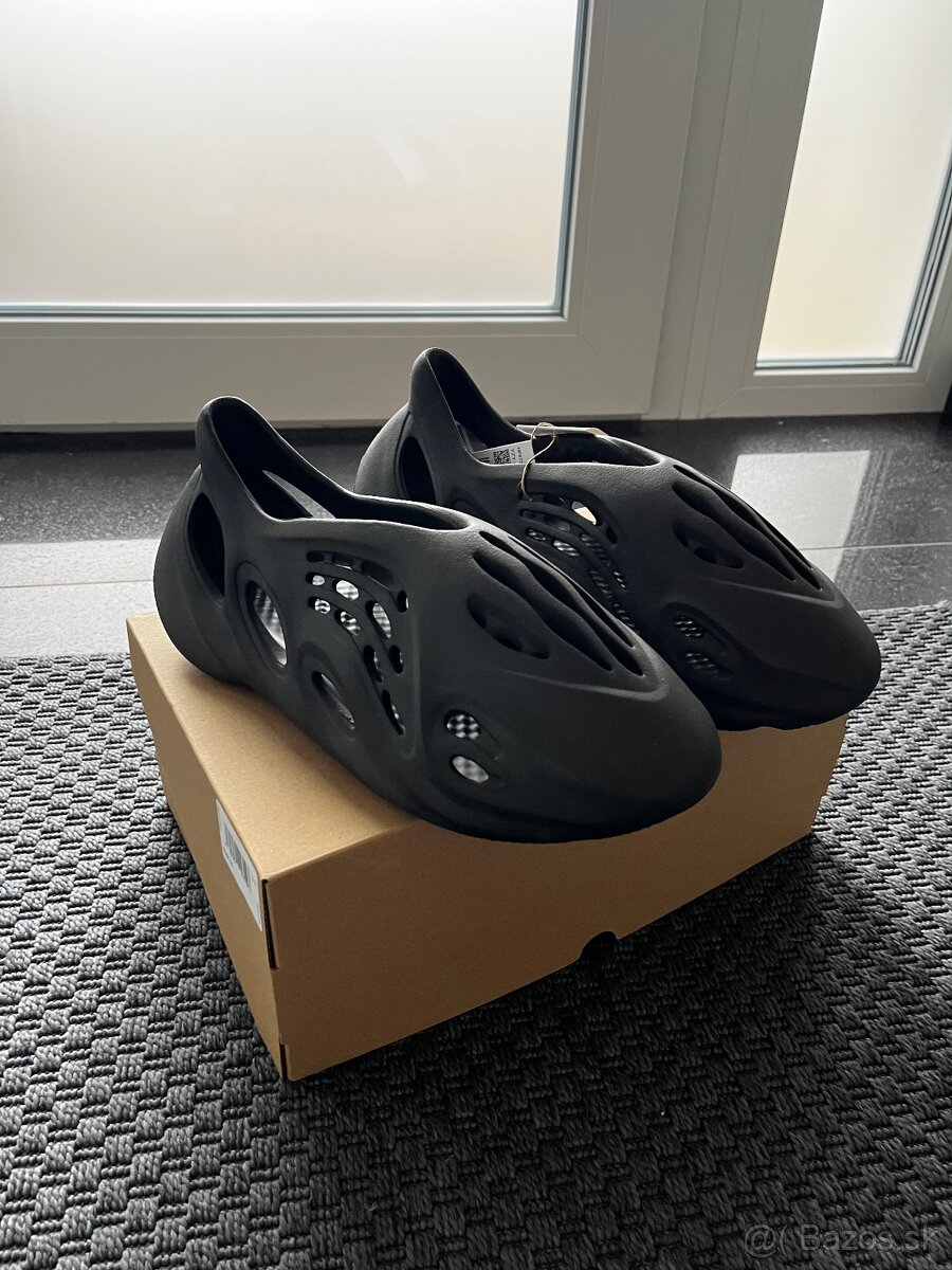 Adidas Yeezy Foam RNR Onyx