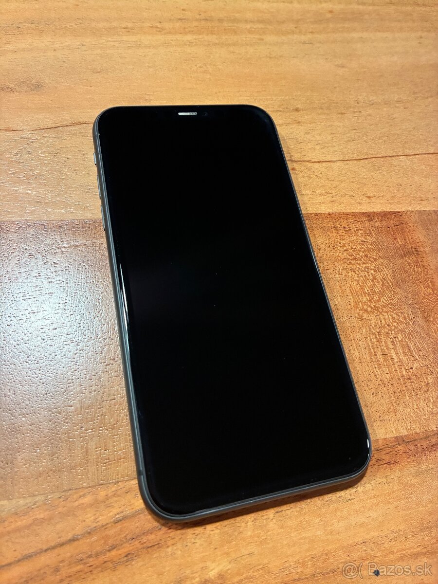 iPhone 11 128GB cierny