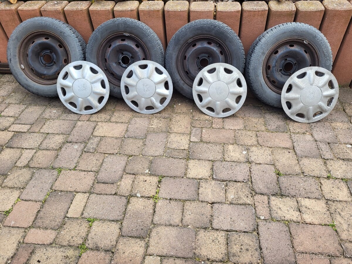 Predam 14" plechové disky 8x pneu boli na Peugeot 306
