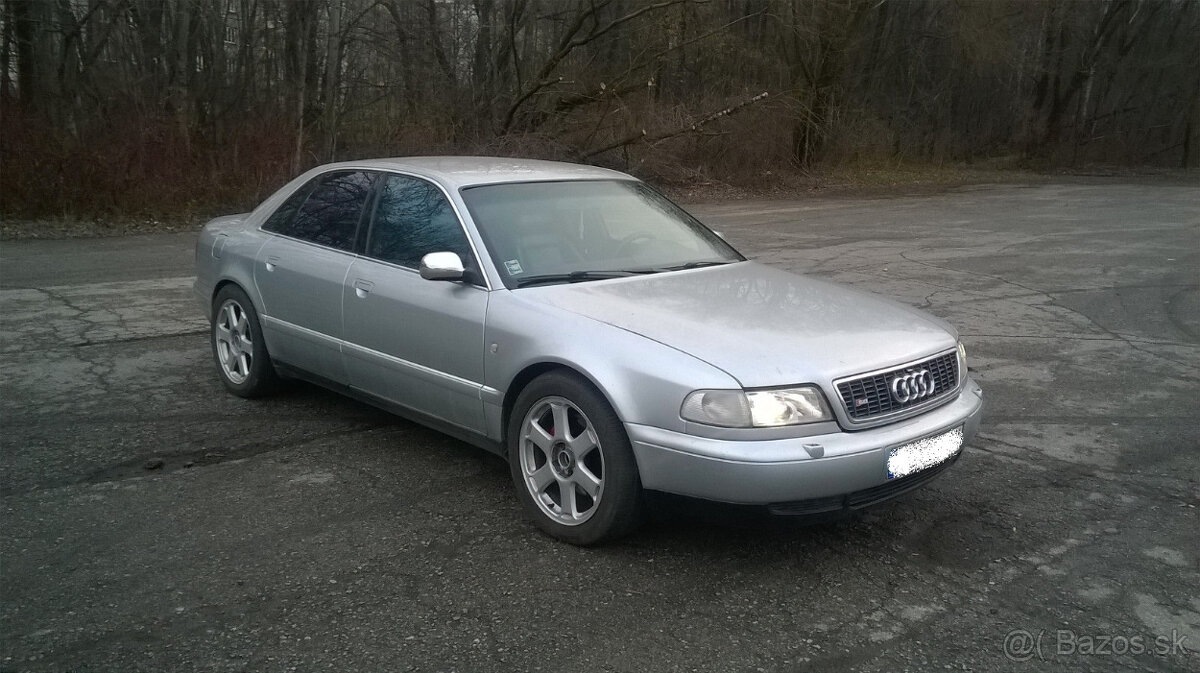 AUDI S8 D2 4.2 250kw - manuál + tiptronic - díly z vozidla