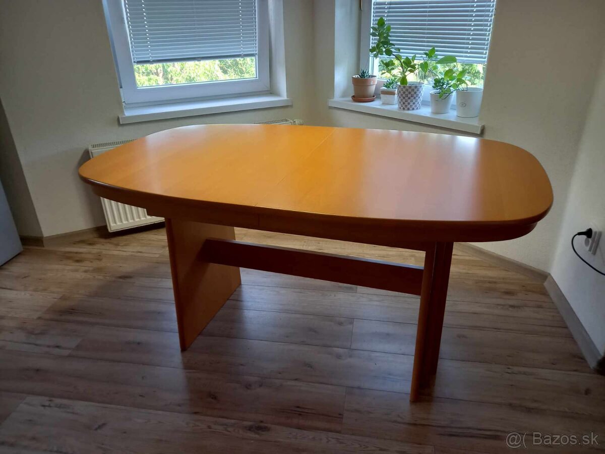 Stôl do jedálne, rozkladací od 1,5m do 3,3m