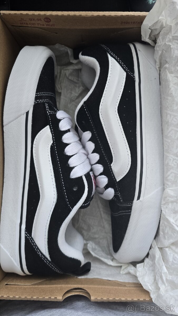 Vans Knu Skool