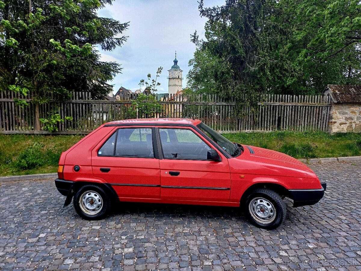 Škoda Favorit 135