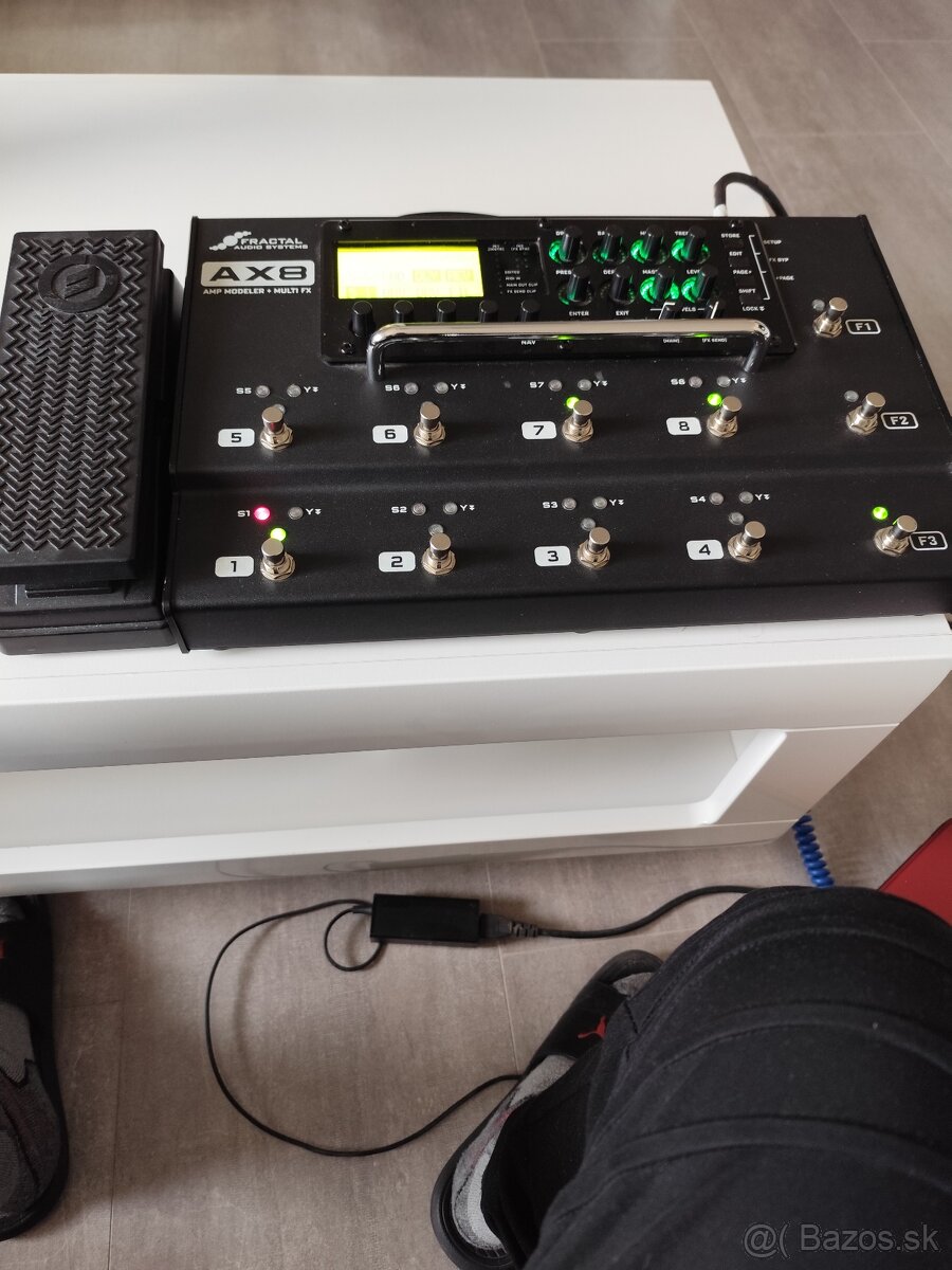 Predám FRACTAL AX8