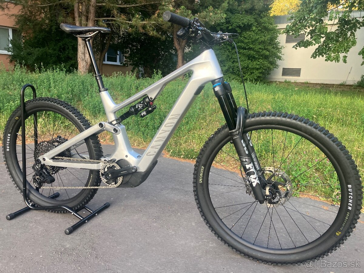 canyon spectarl ON CF 9 carbon velkost L 900 Wh, novy motor