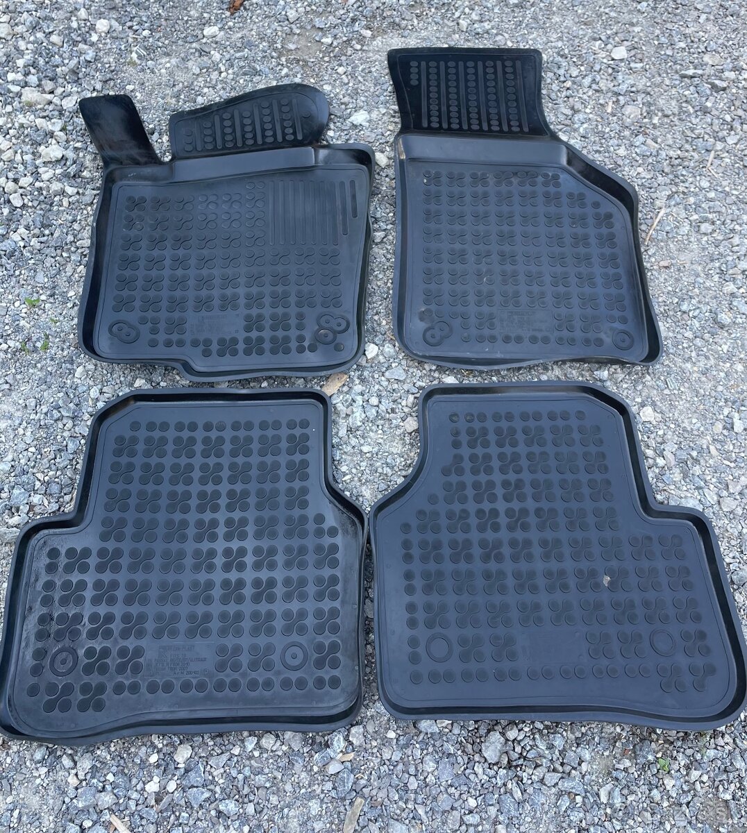 Predám rohošky Passat b6