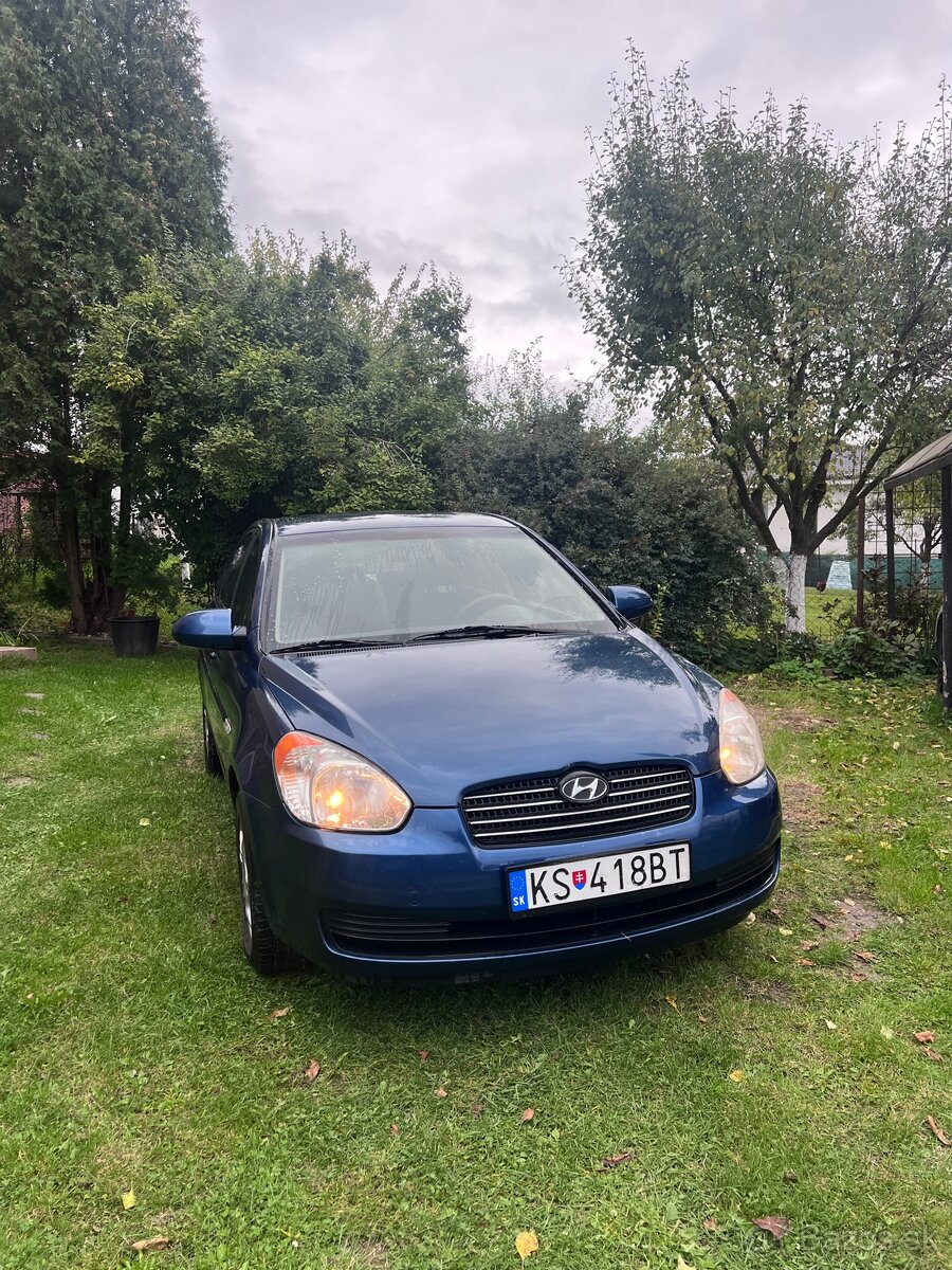 Hyundai accent