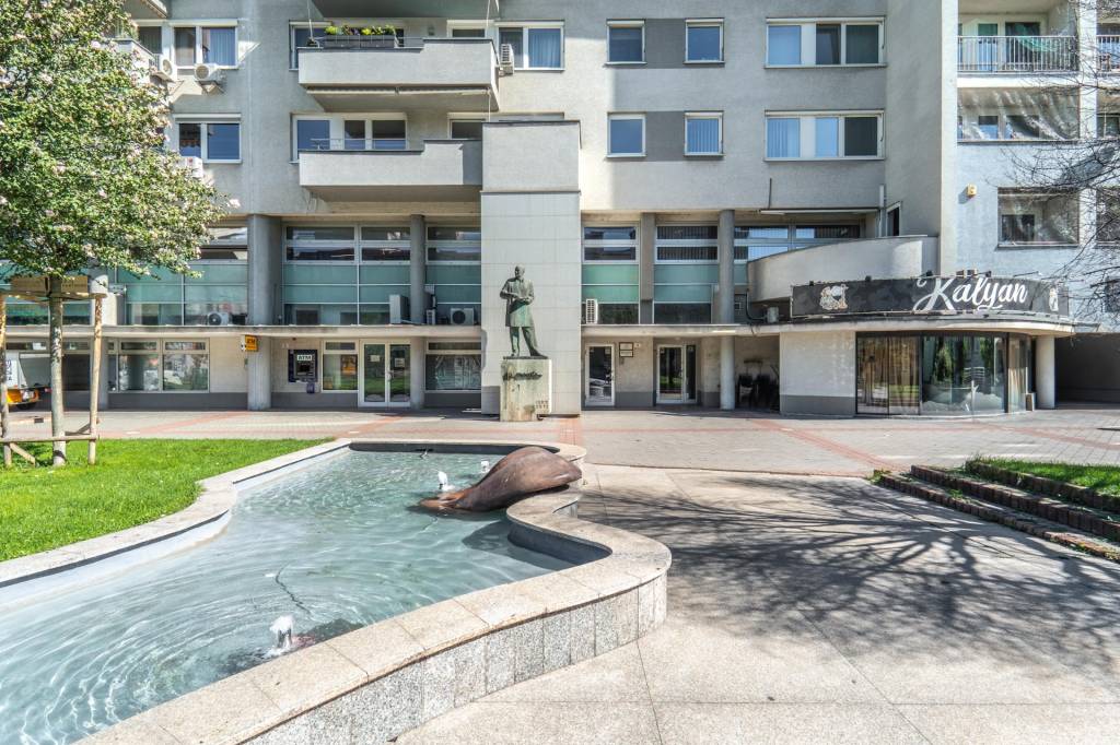 Babony TRE Kancelársky priestor/Apartmán na Nám. M. Benku, B