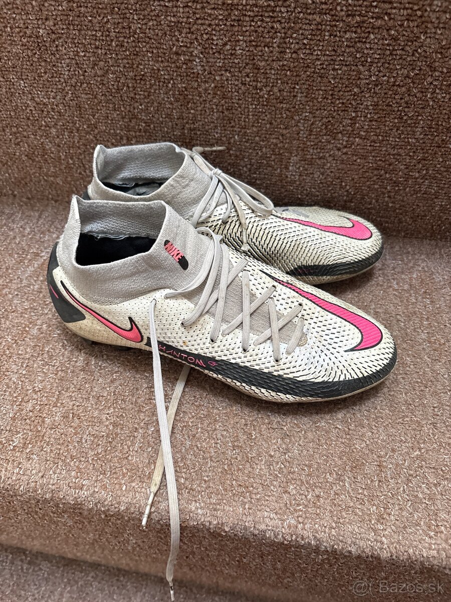 Nike phantom