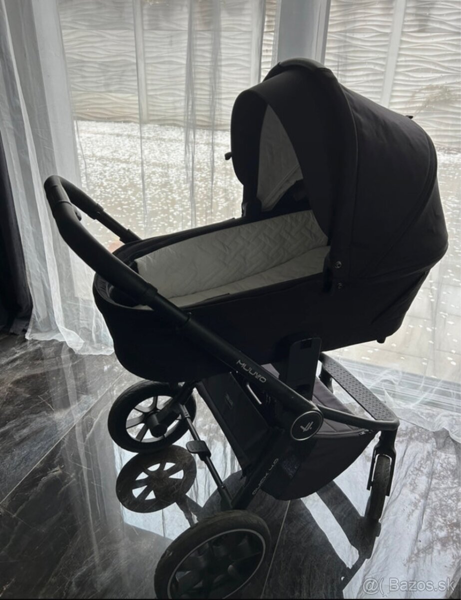 celý set kočiar MUUVO quick 4.0 čiernobiela kombinácia