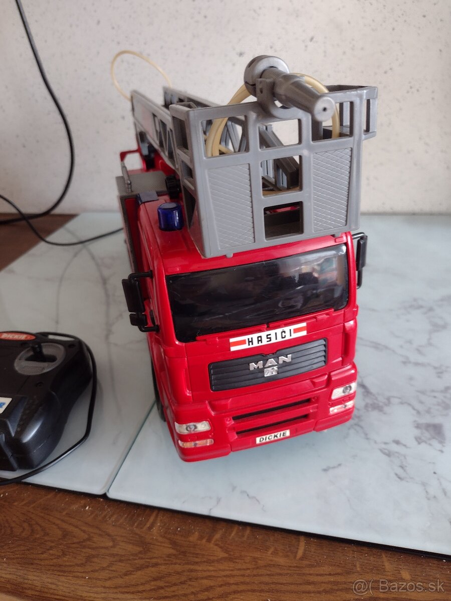 VELKÉ HASIČSKÉ AUTO NA BOVDEN