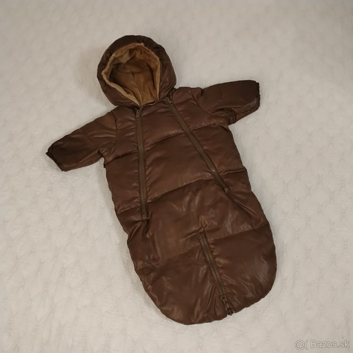 Benetton teplučký praktický overal/fusak čokoládová farba