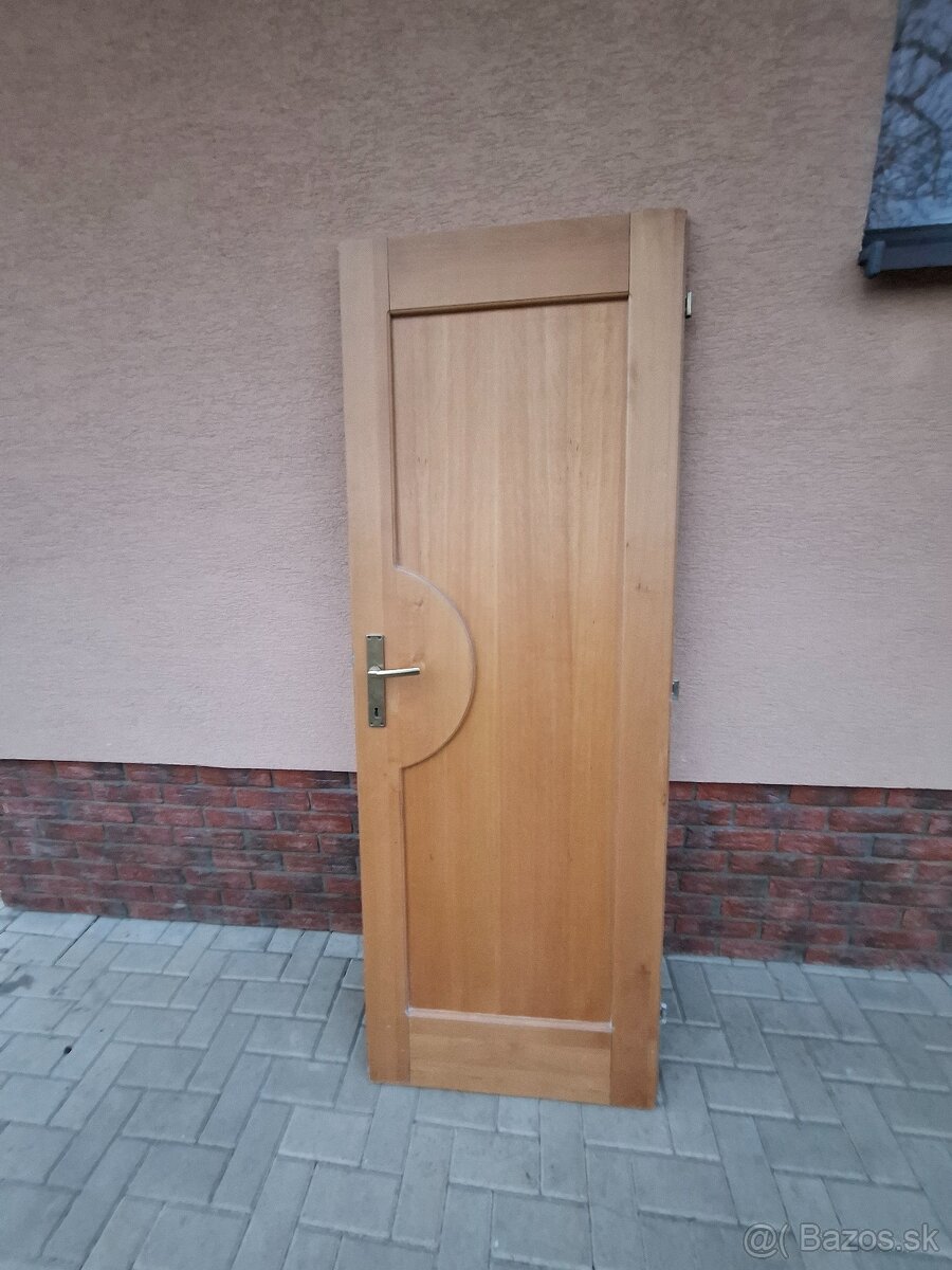 Bukové masívne dvere