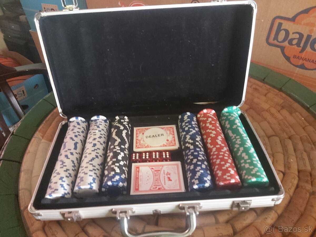 Kufríkový set poker, karty,kocky