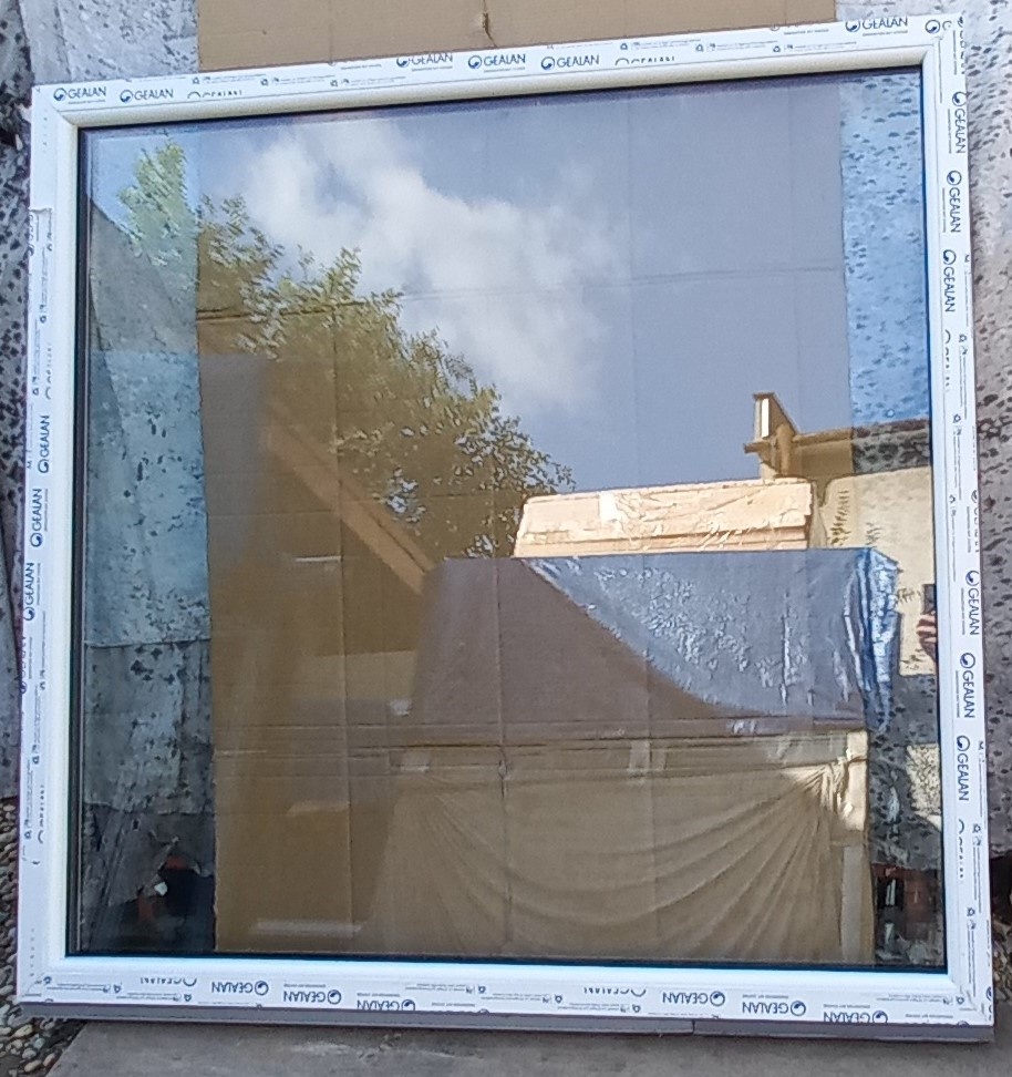 Predam fixne okna 155x150 dvojsklo, 150x150 trojsklo,144x140